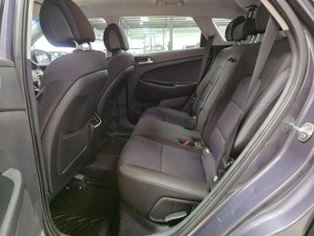 Hyundai TUCSON 1.7 CRDi Blue Drive SE DCT Euro 6 (s/s) 5dr
