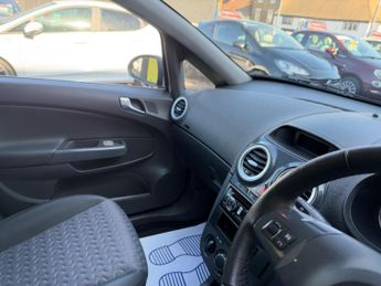 Vauxhall Corsa 1.4 16V SE Auto Euro 5 5dr