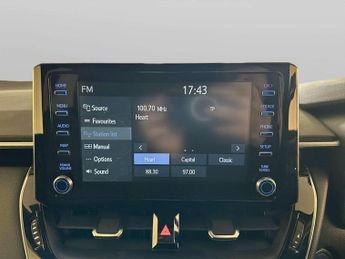 Toyota Corolla 2.0 VVT-h GPF Design Touring Sports 5dr Petrol Hybrid CVT Euro 6