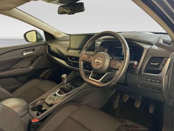 Nissan Qashqai 1.3 DIG-T MHEV N-Connecta SUV 5dr Petrol Hybrid Manual Euro 6 (s