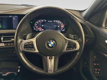 BMW 1 Series 2.0 M135i Hatchback 5dr Petrol Auto xDrive Euro 6 (s/s) (306 ps)