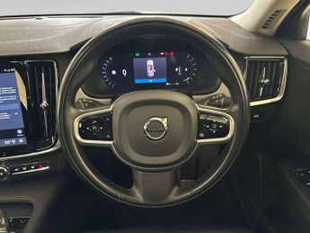 Volvo V90 2.0 B4 MHEV Momentum Estate 5dr Diesel Hybrid Auto Euro 6 (s/s) 