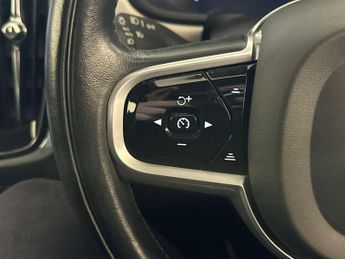 Volvo V90 2.0 B4 MHEV Momentum Estate 5dr Diesel Hybrid Auto Euro 6 (s/s) 