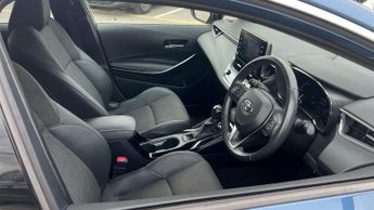 Toyota Corolla 1.8 VVT-h GPF Design Touring Sports 5dr Petrol Hybrid CVT Euro 6