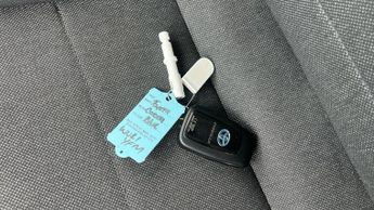 Toyota Corolla 1.8 VVT-h GPF Design Touring Sports 5dr Petrol Hybrid CVT Euro 6