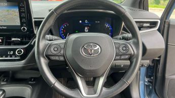 Toyota Corolla 1.8 VVT-h GPF Design Touring Sports 5dr Petrol Hybrid CVT Euro 6