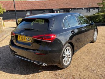 Mercedes-Benz A Class 1.3 A200 Sport (Executive) Hatchback 5dr Petrol 7G-DCT Euro 6 (s
