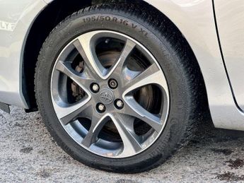Toyota Yaris 1.5 VVT-h Trend CVT Euro 5 5dr