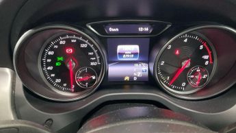 Mercedes-Benz GLA 2.1 GLA220d AMG Line (Premium) 7G-DCT 4MATIC Euro 6 (s/s) 5dr