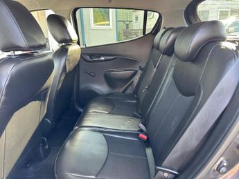 Vauxhall Viva 1.0i SL Euro 6 5dr