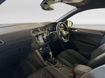 Volkswagen Tiguan 1.4 TSI 13kWh R-Line SUV 5dr Petrol Plug-in Hybrid DSG Euro 6 (s