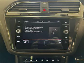 Volkswagen Tiguan 1.4 TSI 13kWh R-Line SUV 5dr Petrol Plug-in Hybrid DSG Euro 6 (s