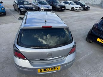 Vauxhall Astra 1.8i 16v Life 5dr