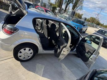 Vauxhall Astra 1.8i 16v Life 5dr
