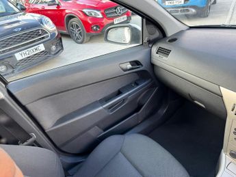 Vauxhall Astra 1.8i 16v Life 5dr
