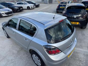 Vauxhall Astra 1.8i 16v Life 5dr