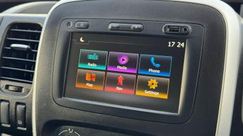 Renault Trafic 2.0 dCi ENERGY 30 Business Panel Van 5dr Diesel Manual LWB High 