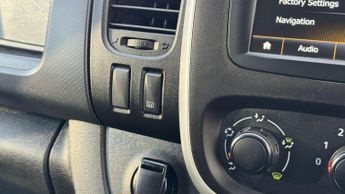 Renault Trafic 2.0 dCi ENERGY 30 Business Panel Van 5dr Diesel Manual LWB High 