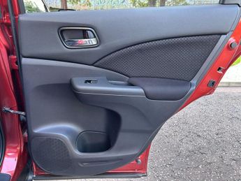 Honda CR-V 2.0 i-VTEC SE Plus Navi Auto 4WD Euro 6 5dr