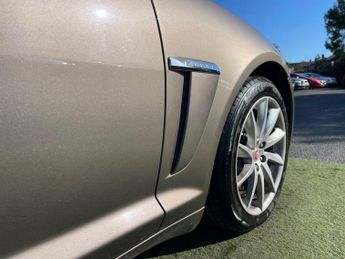 Jaguar XF 2.2d Luxury Auto Euro 5 (s/s) 4dr