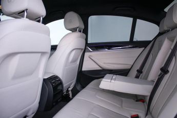BMW 5 Series 2.0 520d MHT M Sport Steptronic Euro 6 (s/s) 4dr