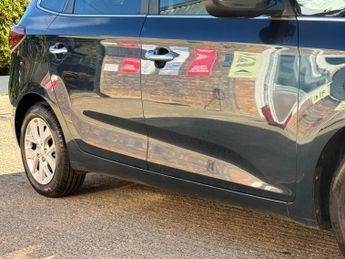 Kia Carens 1.7 CRDi 2 DCT Euro 6 (s/s) 5dr