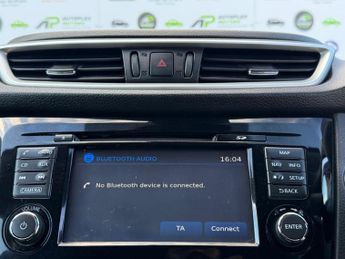Nissan Qashqai 1.6 dCi N-Connecta XTRON 2WD Euro 6 (s/s) 5dr
