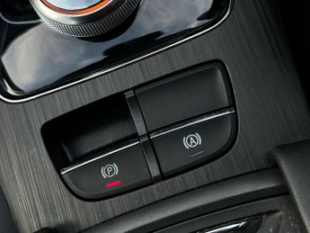 MG MG ZS 72.6kWh Trophy Connect Long Range Auto 5dr