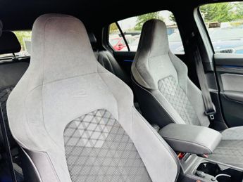 Volkswagen Golf 2.0 TDI R-Line DSG Euro 6 (s/s) 5dr