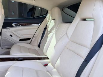 Porsche Panamera 4.8 V8 S PDK Euro 5 (s/s) 5dr