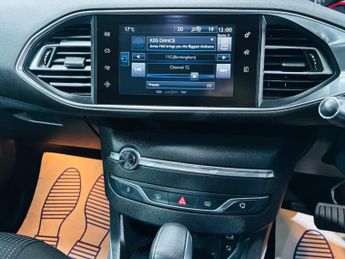 Peugeot 308 1.2 PureTech Allure EAT Euro 6 (s/s) 5dr