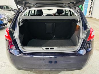 Peugeot 308 1.2 PureTech Allure EAT Euro 6 (s/s) 5dr