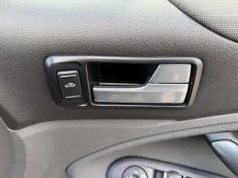 Ford Kuga 2.0 TDCi Titanium AWD Euro 5 5dr