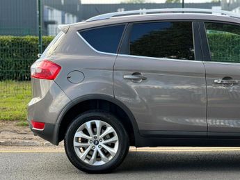 Ford Kuga 2.0 TDCi Titanium AWD Euro 5 5dr