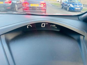 Nissan Leaf 30kWh Acenta Auto 5dr