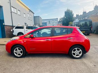Nissan Leaf 30kWh Acenta Auto 5dr