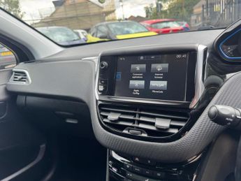 Peugeot 2008 1.2 PureTech Allure Euro 6 5dr