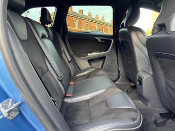 Volvo XC60 2.4 D5 R-Design Nav Auto AWD Euro 6 (s/s) 5dr