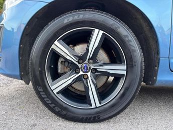 Volvo XC60 2.4 D5 R-Design Nav Auto AWD Euro 6 (s/s) 5dr