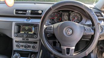 Volkswagen Passat 1.6 TDI BlueMotion Tech Executive Euro 5 (s/s) 5dr