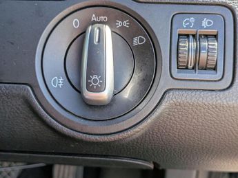Volkswagen Passat 1.6 TDI BlueMotion Tech Executive Euro 5 (s/s) 5dr