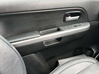 Suzuki Grand Vitara 1.9 DDiS SZ5 4WD Euro 5 5dr