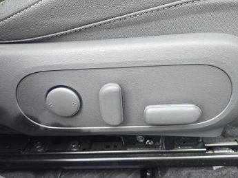 Hyundai Kona 65.4kWh Ultimate SUV 5dr Electric Auto (218 ps)