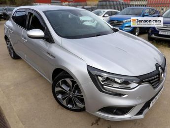 RENAULT Megane 1.5 dCi Signature Nav Hatchback 5dr Diesel Manual Euro 6 (s/s) (