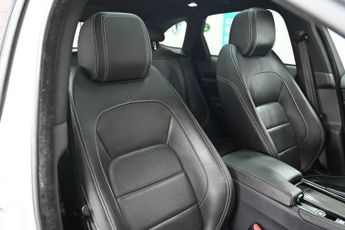 JAGUAR F-PACE 2.0 D240 R-Sport SUV 5dr Diesel Auto AWD Euro 6 (s/s) (240 ps) +