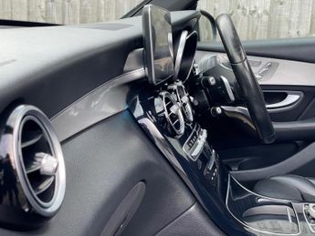 Mercedes-Benz GLC 2.1 GLC220d AMG Line (Premium Plus) G-Tronic 4MATIC Euro 6 (s/s)