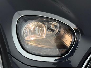 MINI Countryman 1.5 7.6kWh Cooper SE Classic SUV 5dr Petrol Plug-in Hybrid Auto 