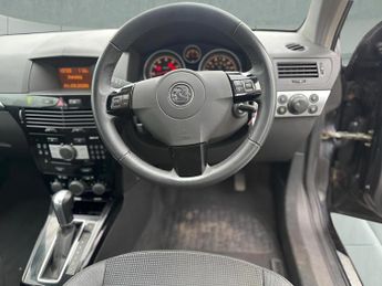 Vauxhall Astra 1.8i 16v Club 5dr