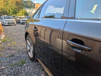 Audi A4 2.0 TDI S line Euro 5 (s/s) 4dr