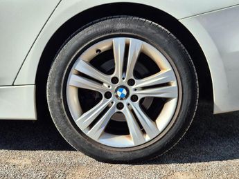 BMW 3 Series 2.0 320d Sport Touring Auto Euro 5 (s/s) 5dr